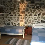 فيلة Mos