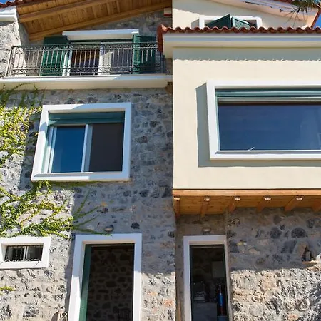 빌라 Mos 칼라마타